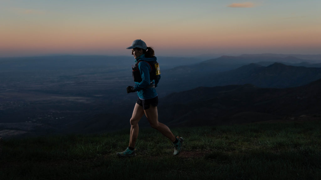 Sarah Morris pacing the Cocodona 250 