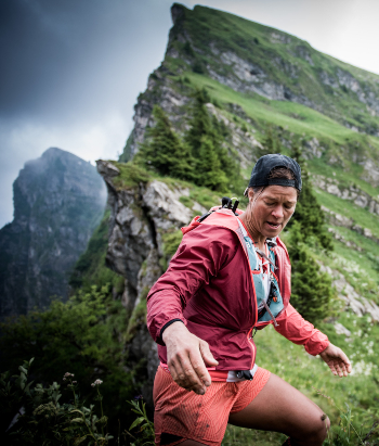 Traversing a downhill