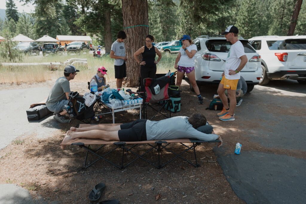 Runners at an aid station