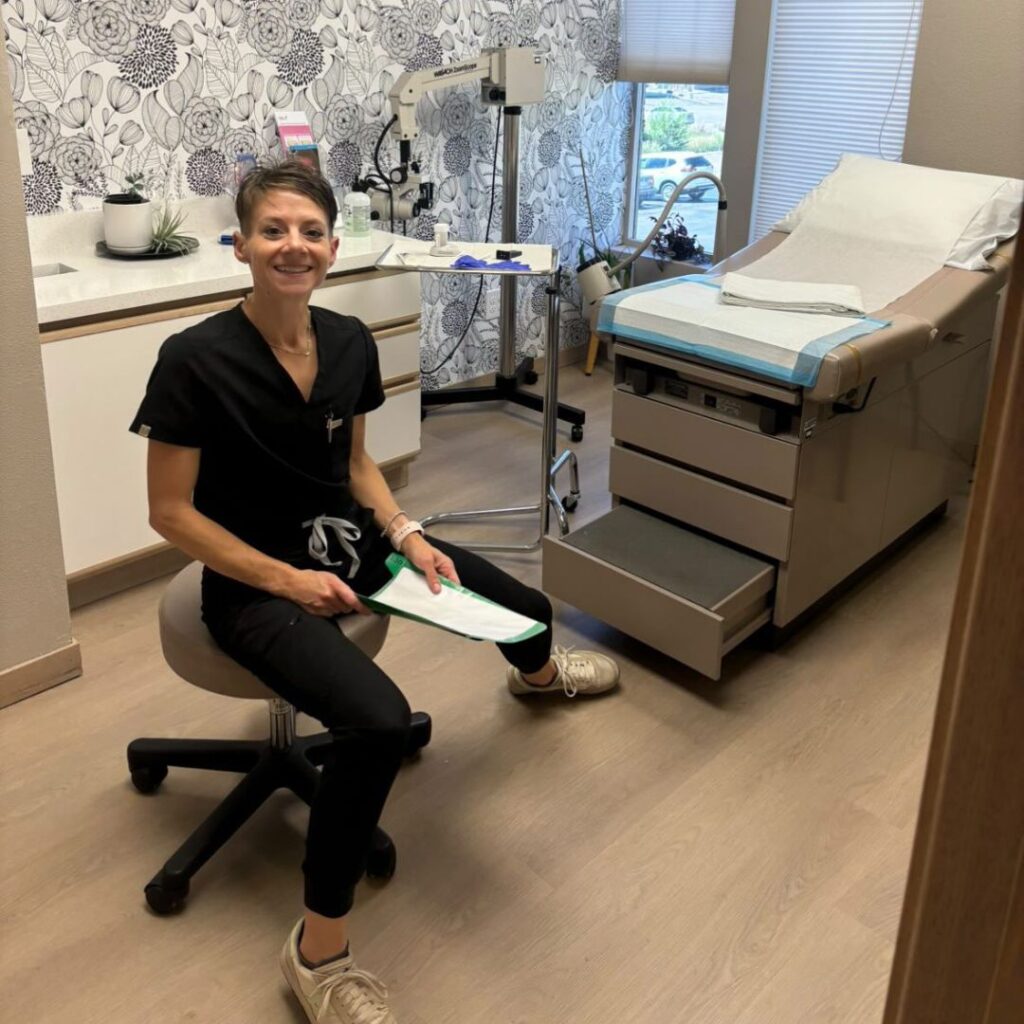 The World's Fastest Gynecologist 2 Lauren Puretz