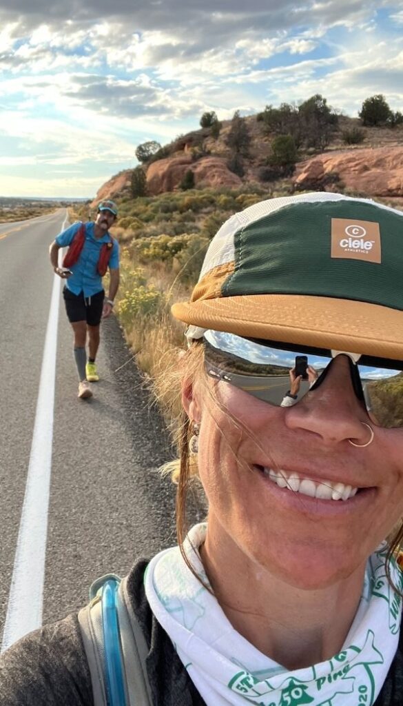 📸 Find a coach like Darcie Murphy who has even been spotted pacing and crewing her athletes.
