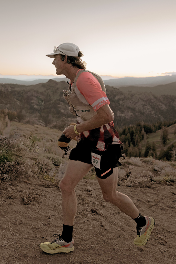 Amazing Images from the 2026 Western States 100 8 Images from the 2026 Western States