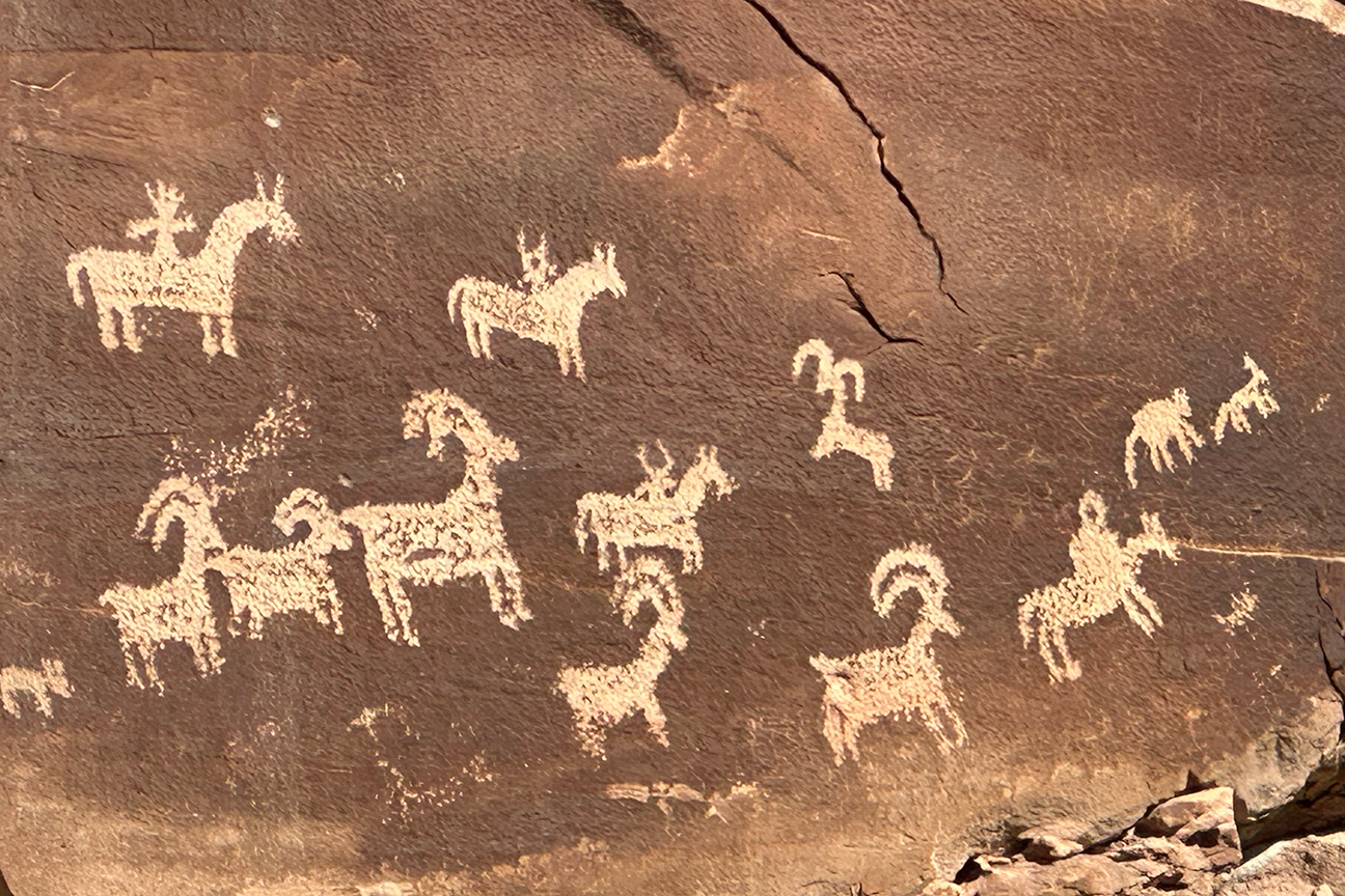 Moab petroglyphs trail running vacation
